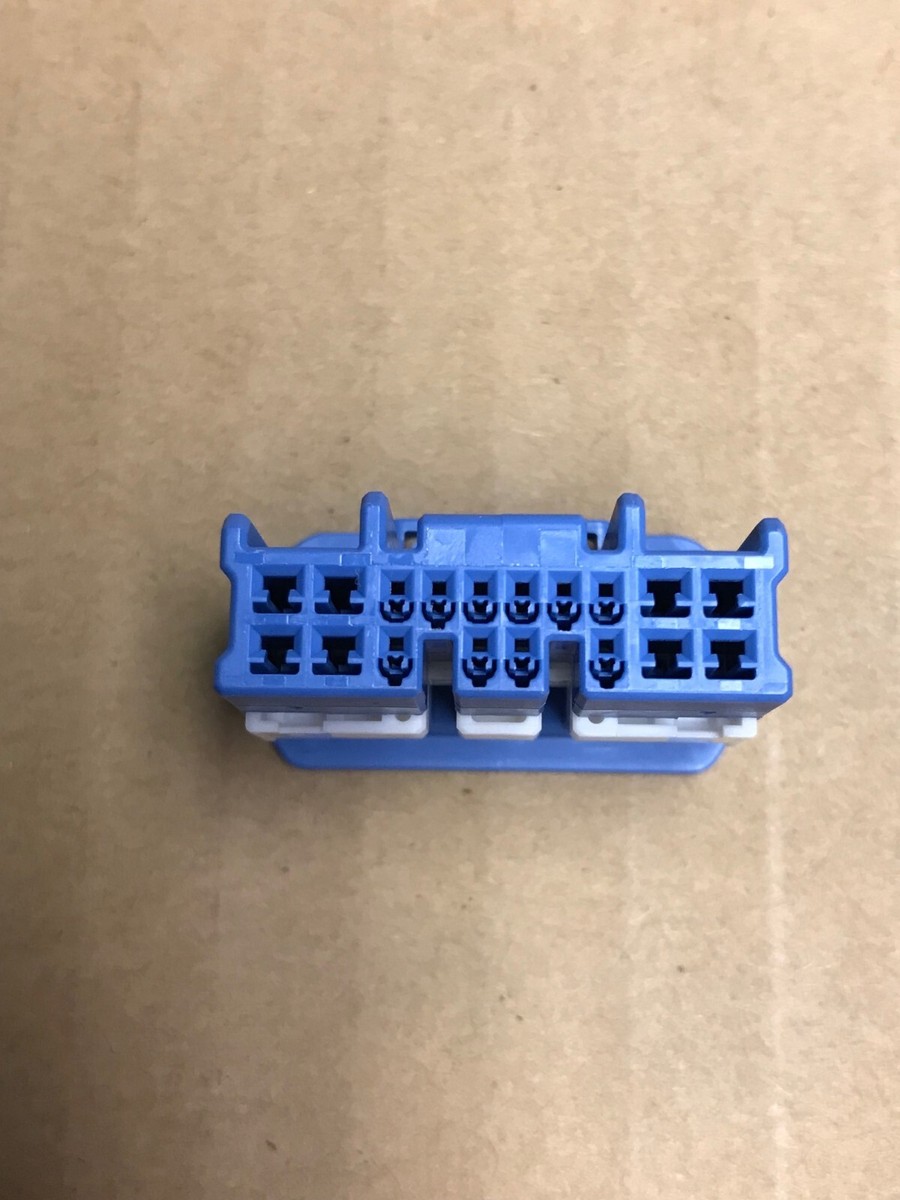 Lot of 2 Pcs Sumitomo 6098-5611 Connector (18-Way F 0.64)- BRAND