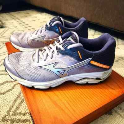 Mizuno Wave Inspire 15 Women's size Running Stability Shoe