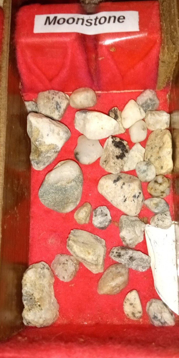 Picture 1 of 6