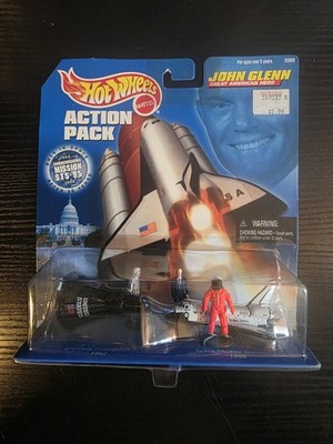 Hot Wheels John Glenn STS-95 Space Shuttle Action Pack Mattel NEW MIP