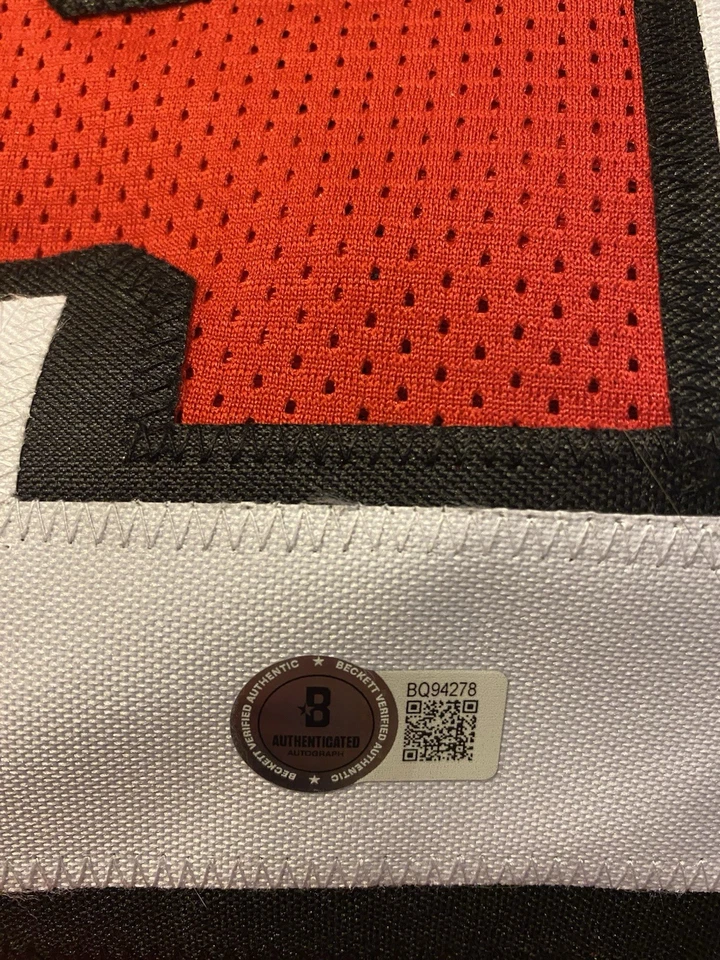 Jersey firmado por Nick Bosa - Autenticación Beckett Foto 2 de 4