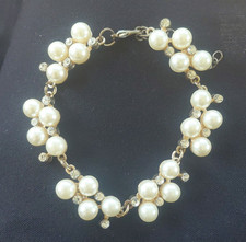 Vintage Gold Tone Imitation Pearl & Rhineston...