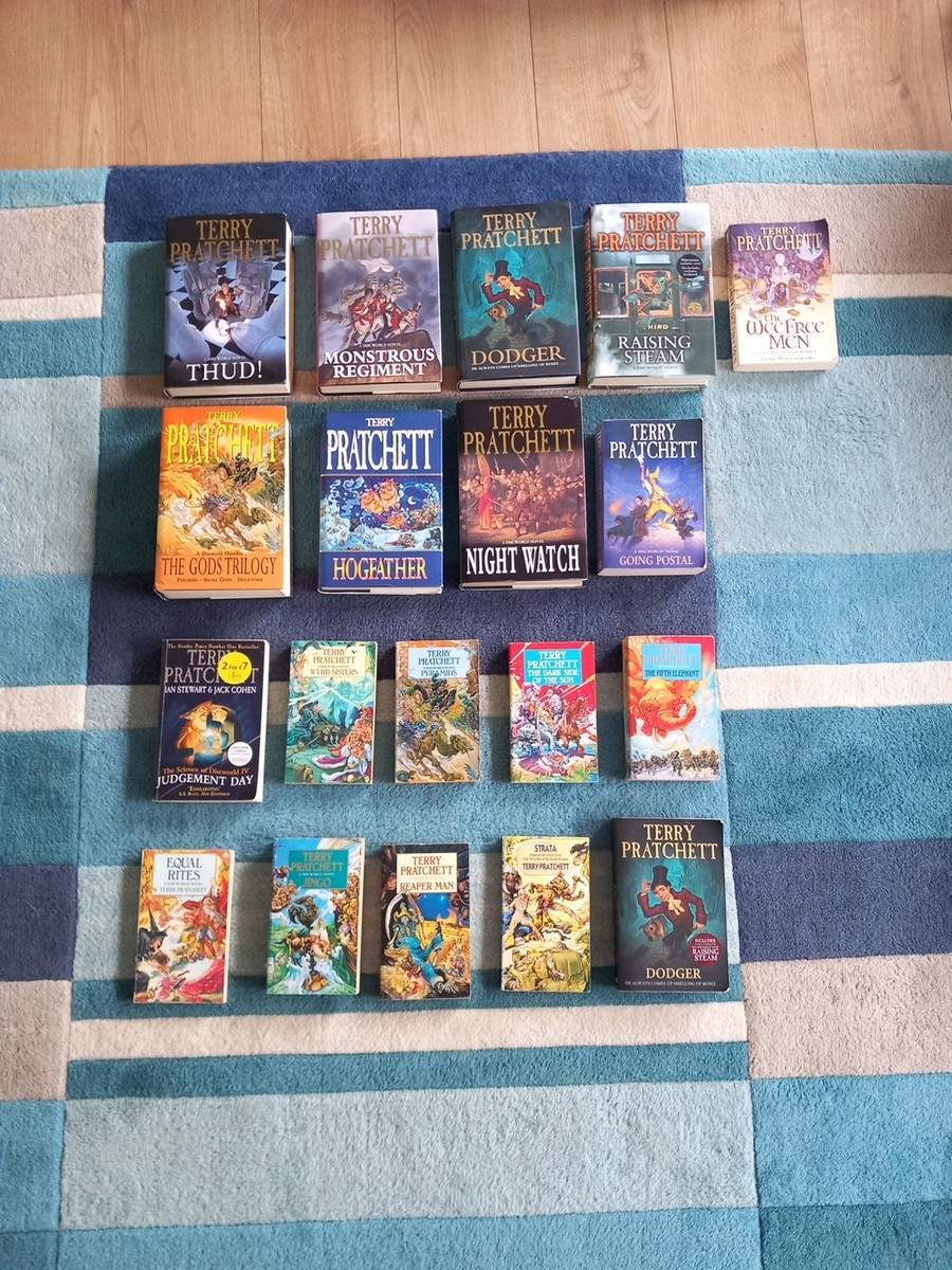 Terry Pratchett Lot Of 19 Corgi Paperback Hardbacks Discworld