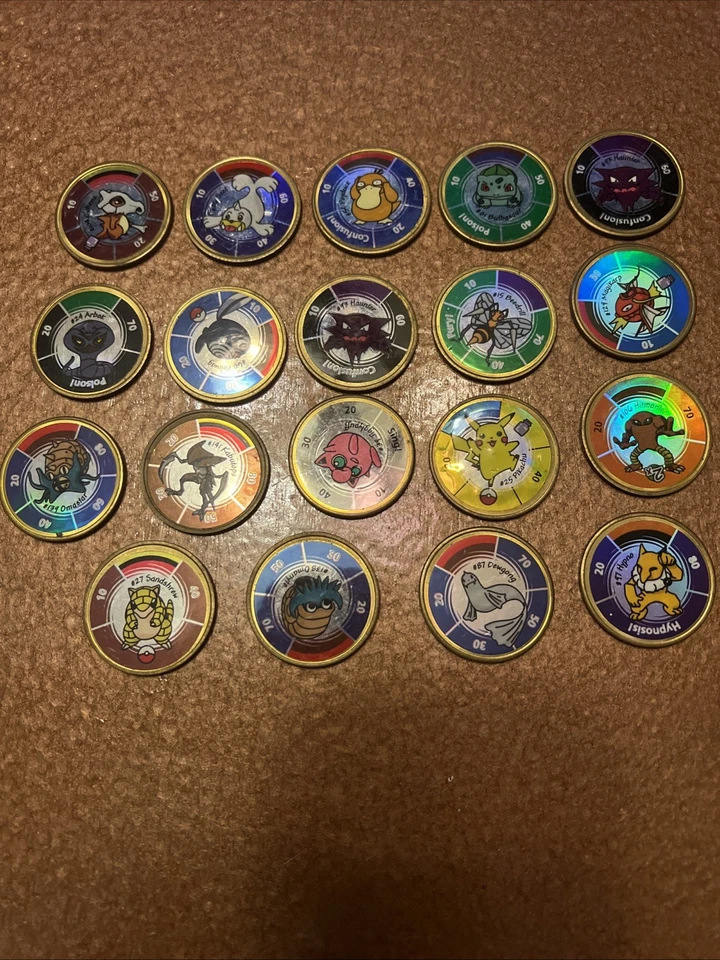 Juego de Monedas de Batalla de Oro Pokemon 1999 Hasbro Lote de 19 Foto 2 de 3