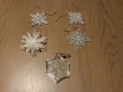 Five Beautiful Snowflakes Ornaments - 1 Glass, 3 Inflorescent, 1 3D. Rare