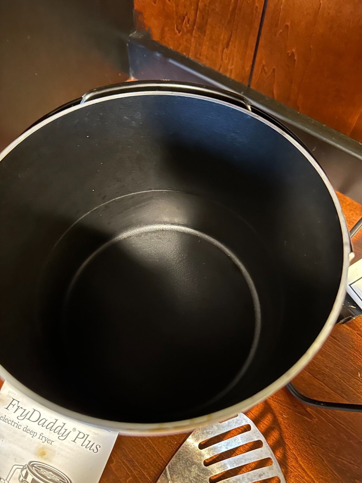 Presto Fry Daddy Plus Deep Fat Fryer- Cord, Instructions, ladel and Lid
