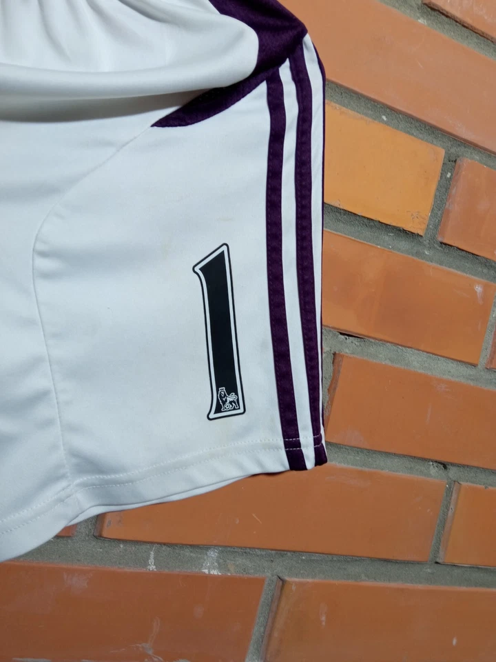 Cech #1 Chelsea Goalkeeper football Shorts 2011 - 2012 Adidas Young Size S - Image 4 of 4