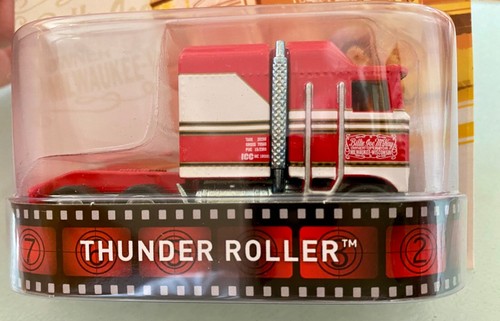 Hot Wheels Retro Entertainment BJ & The Bear Thunder Roller Kenworth Truck 1:64 - Picture 7 of 11