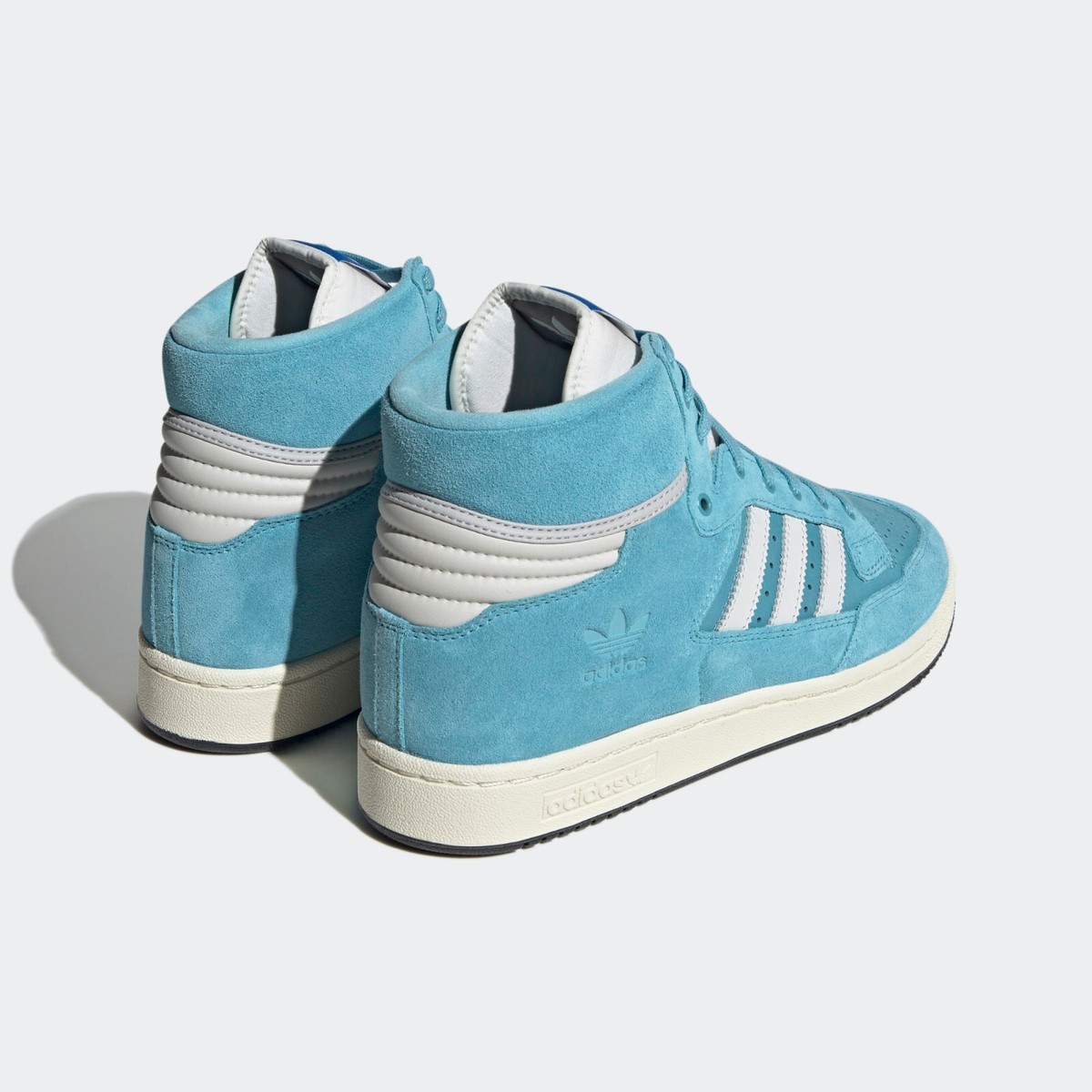OUT OF STOCK SNEAKERS 2016―2017 サイン入り OUT OF STOCK SNEAKERS 2016―2017 サイン入り