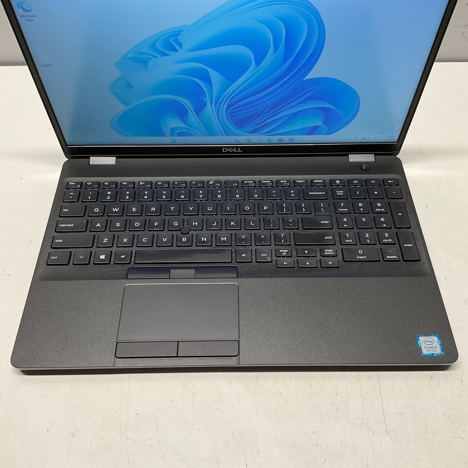 Dell Latitude 5500, 15.6-Inch Laptop, with Intel Core i5-8265U, 128 GB SSD (Solid State Drive), Windows 11 Pro