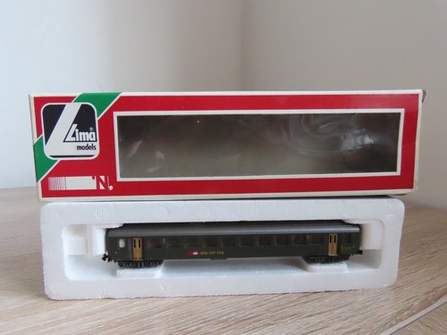 Lima Models Spur N 320329 Swiss Second Class Coach EW I (verpackt) | Condition: Used