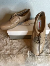 Easy Spirit Sand Dune Beige Motion Comforter Sneaker 9B Original Box