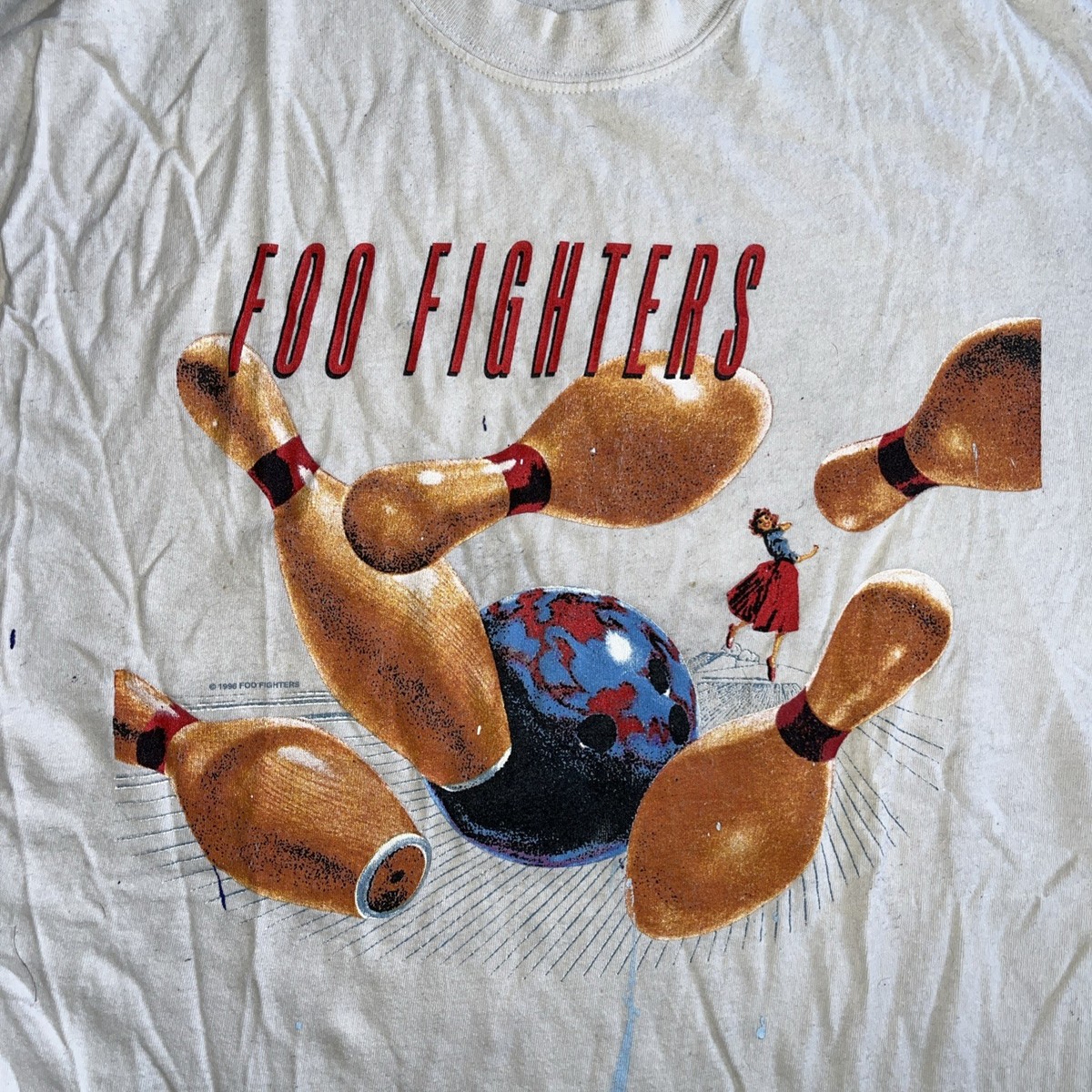 Vintage T-Shirt Foo Fighters Bowling Pins Ball Size XL 1996