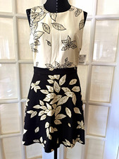 Zara Basic Black White Floral Fit & Flare Dress M Sleeveless Round Neck Short