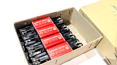 8x ATEA REEDRELAIS Reed Relais 12V 2,5Hz Fernmeldetechnik Telefon Funk NOS