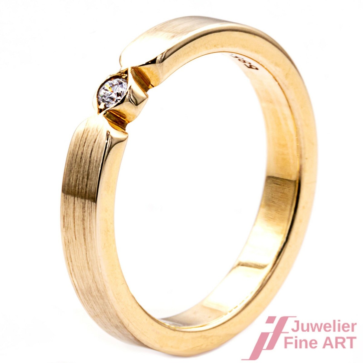 Ring 585 Yellow Gold with Diamond