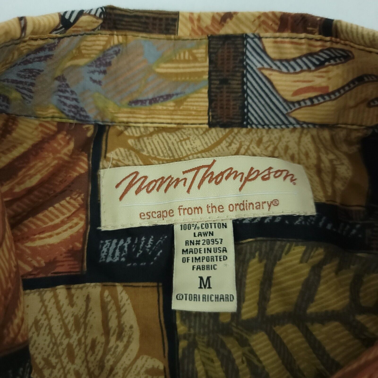 Norm Thompson hawaiian shirt sz M pearl buttons m… - image 3
