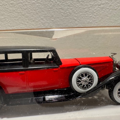 Duesenberg J Solido Age d'or #4156 Die-cast 1:43 scale MIB Red - Picture 12 of 12