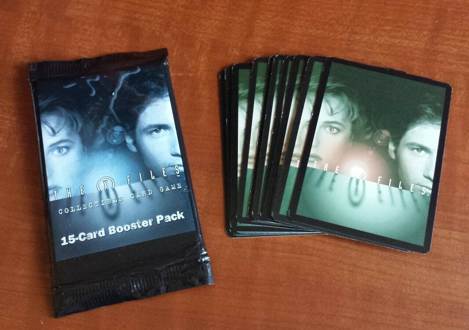 The XFiles Collectible Card Game 15Card Booster Pack 1996 (1 Pack