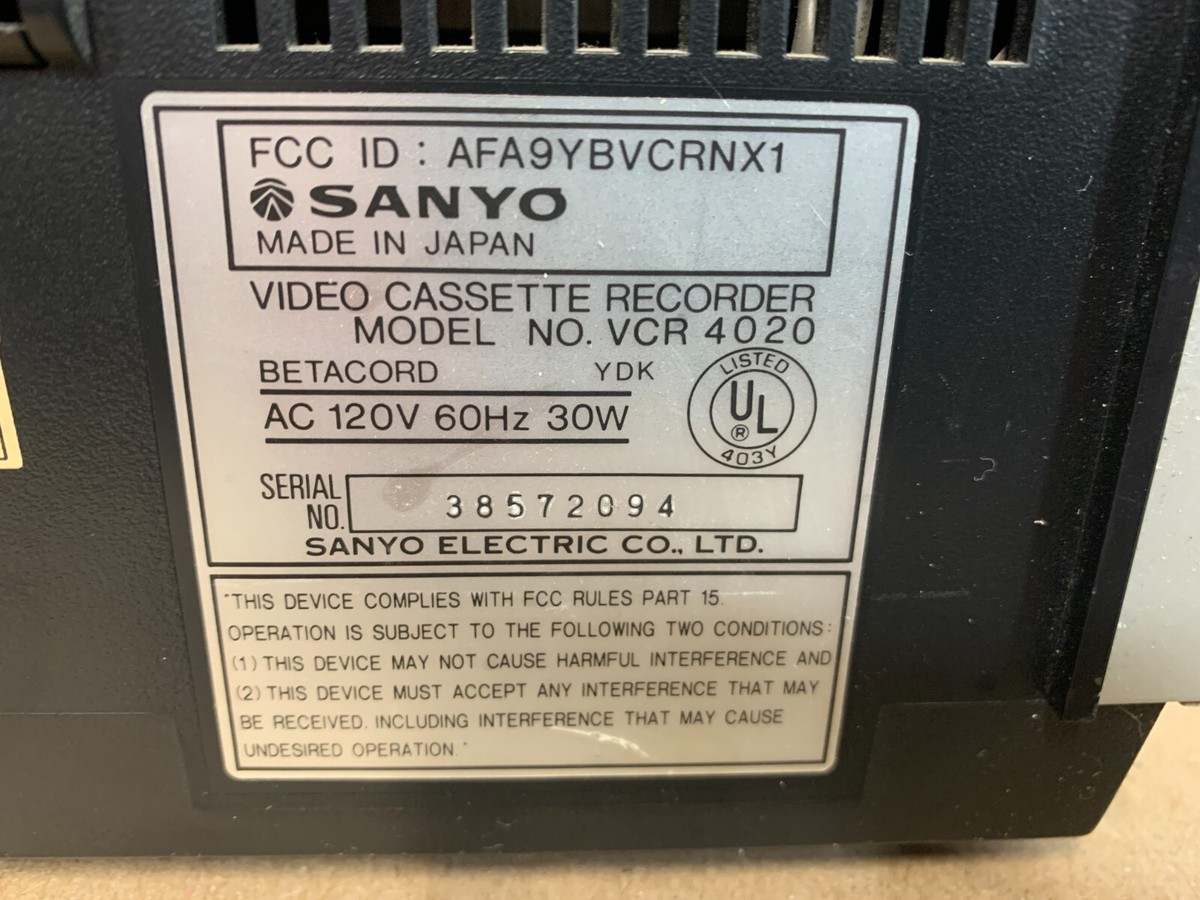 SANYO Betacord VCR 4020 Betamax Partially Working - Parts