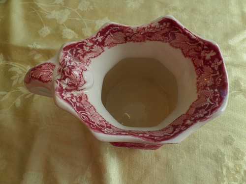 Vintage Mason’s Vista Pinkish Red 8 Panel Creamer/Pitcher - Picture 2 of 5
