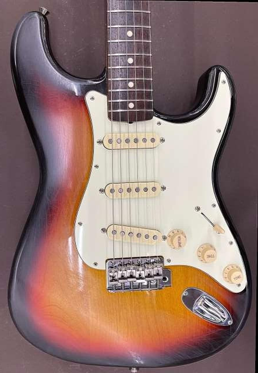 Fender Japan ST62-78TX 3TS Stratocaster 3 Tone Sunburst Crafted in  