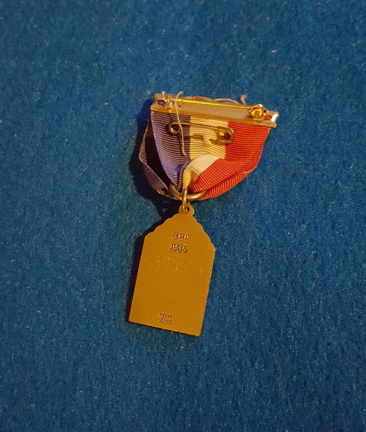 Picture 3 of 4