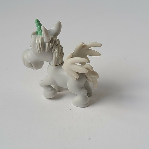 Disney Onward Blind Bag Trash Unicorn 1.5" - Picture 2 of 5