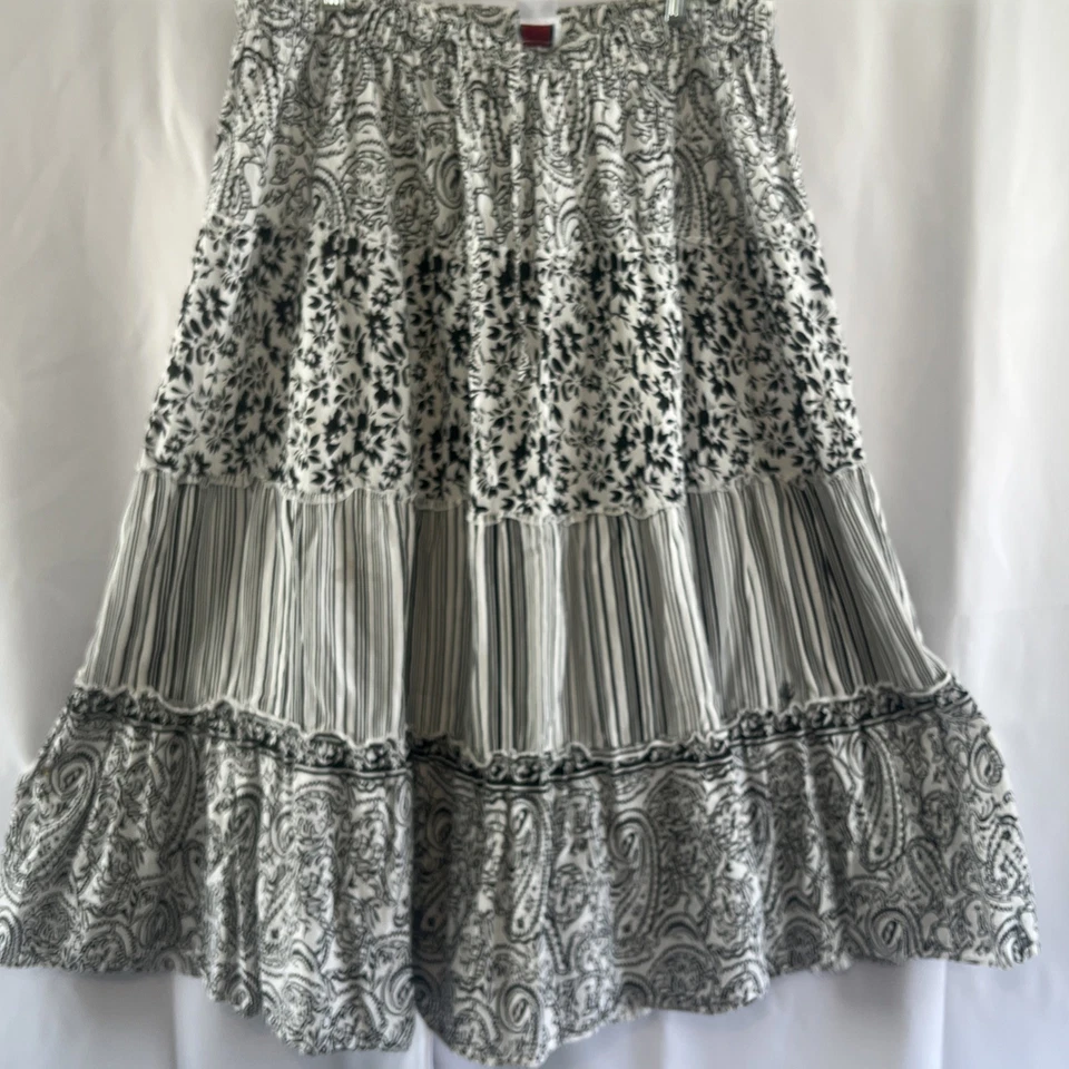 Only Necessities Mujer’s 1X Maxi Falda Negra Blanca en Niveles Campesina Boho India Foto 2 de 4