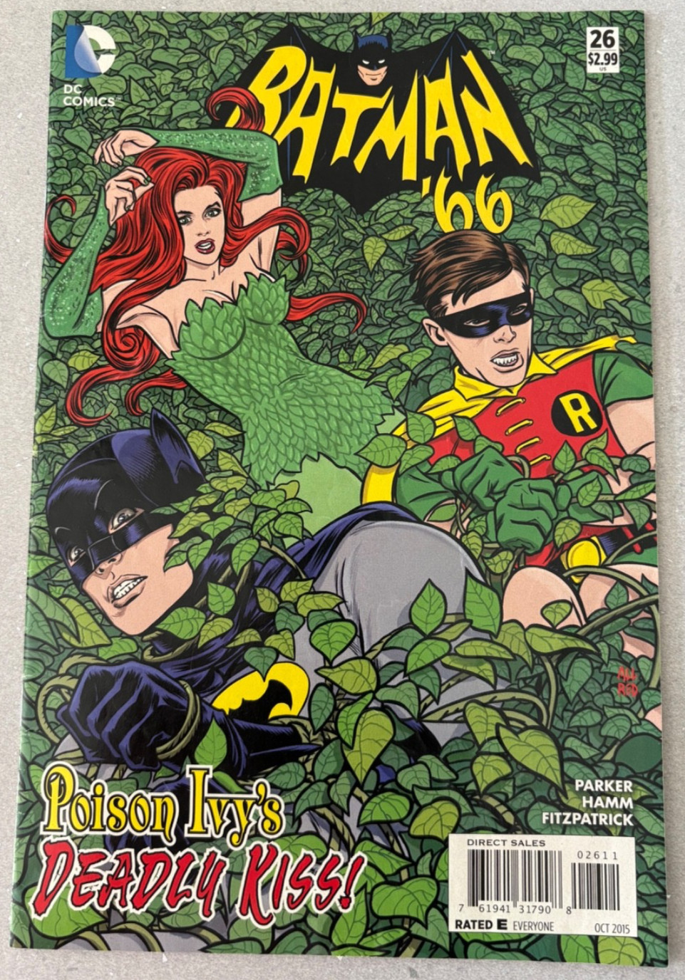 BATMAN '66 - DC Comics - October 2015 : Poison Ivy's Deadly Kiss : VGC