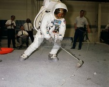 ASTRONAUT NEIL ARMSTRONG LUNAR SURFACE TRAINING 1969 8X10 PHOTO