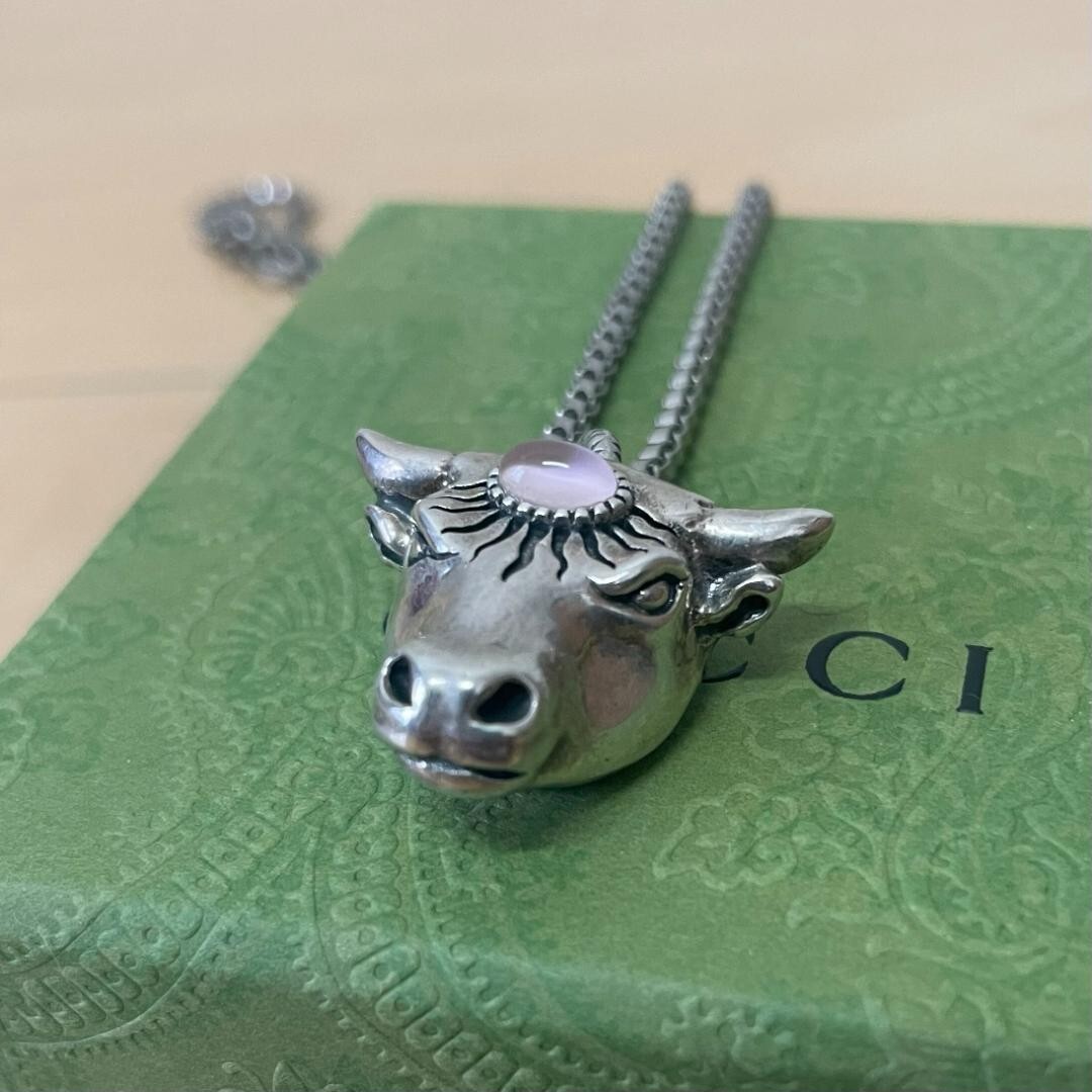 Gucci Anger Forest Bull Head W/Pink Stone SV925 Necklace Gucci Anger Forest Bull Head W/Pink Stone SV925 Necklace