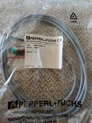Pepper &Fuchs NBN4-12GM40-E2, part # 083311 proximity sensor