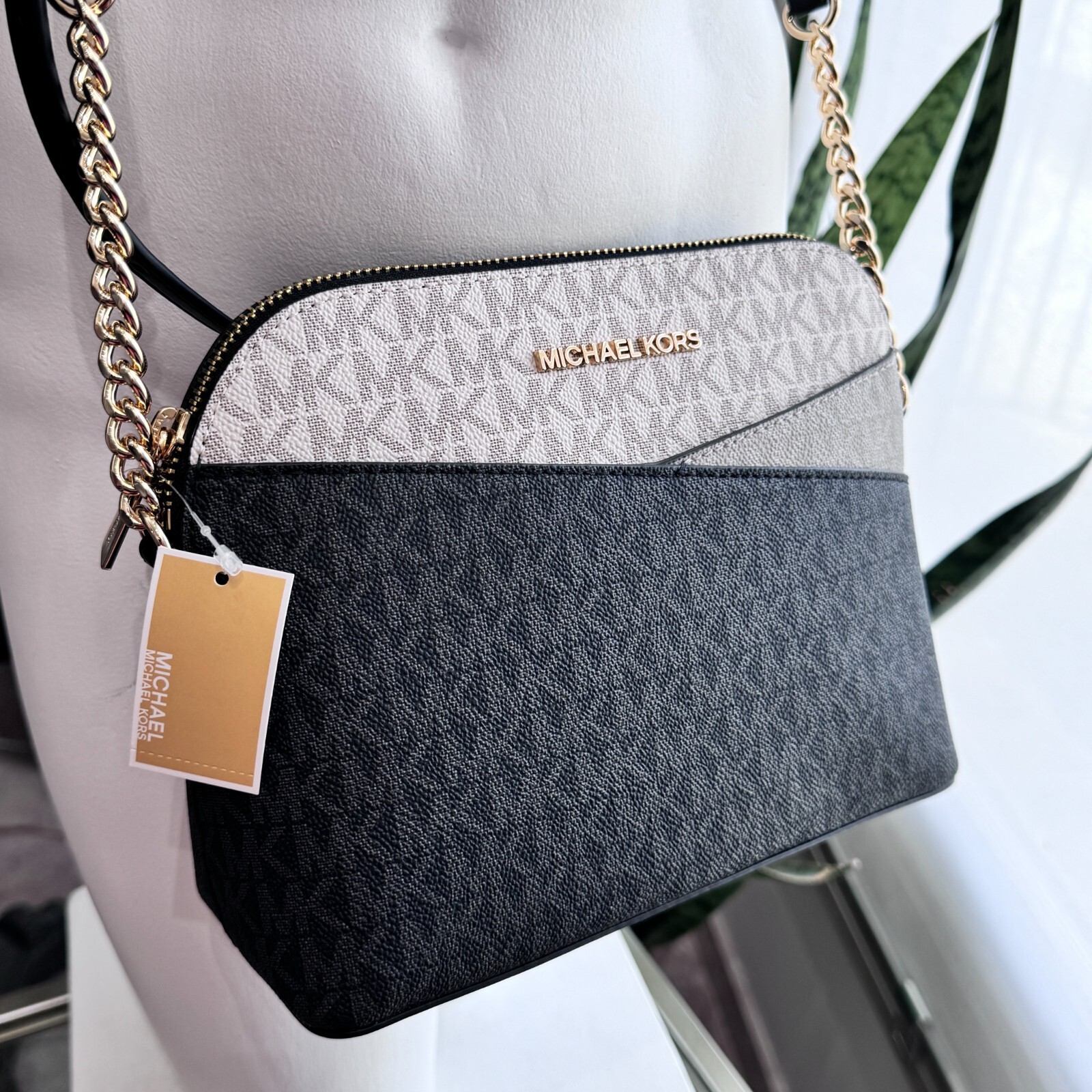 Michael Kors Jet Set Travel MD Dome Crossbody Bag MK Signature 