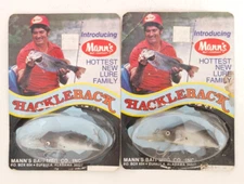 (2) Vintage Tom Mann's Hackleback Rooter Bowfin Crankbait Fishing Lures Lot of 2