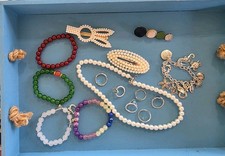 Lot of 15 Pc Costume Jewelry Necklace Bracelets Earrings Hair clips