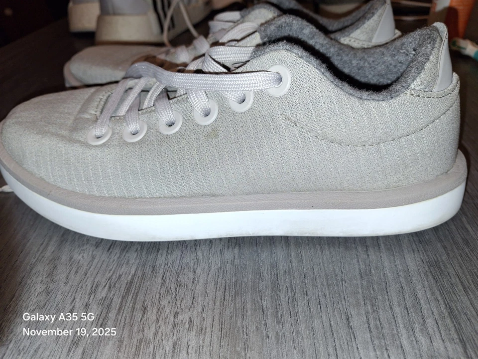  Womens Size 7 Allbirds Sneakers Wool Runner Natural Grey - Image 2 of 4