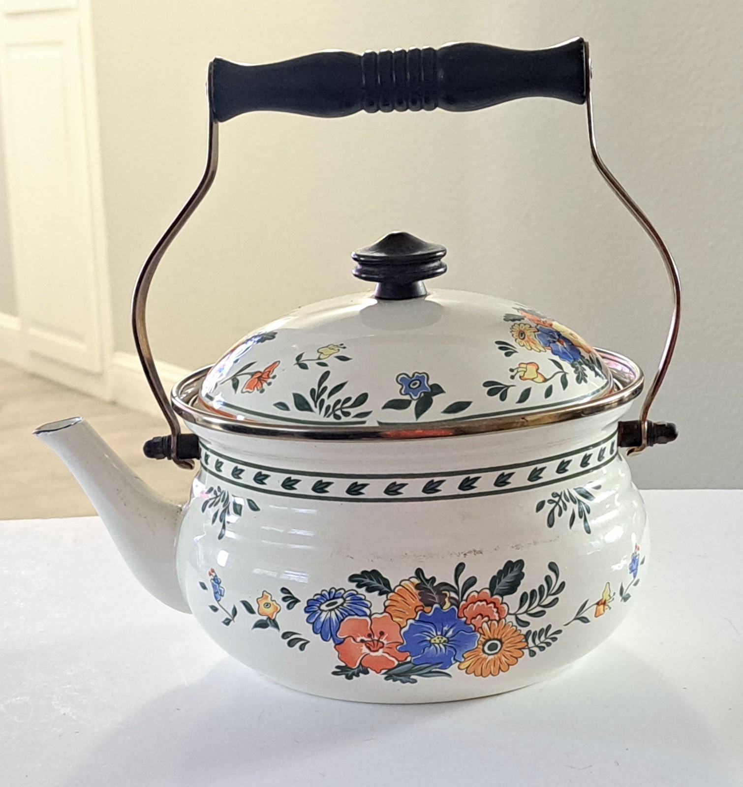 Kamenstein Enamel Floral Tea Kettle Wood Handle Kitchen Vintage Decor 1982