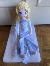 DisneyStore Plush Elsa The Snow Queen FROZEN 2 Doll Toy
