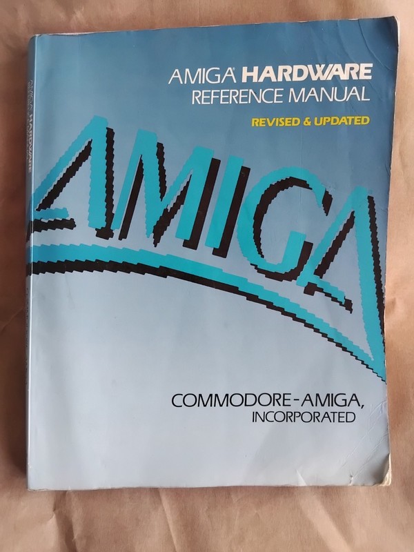 Amiga Hardware Reference Manual Revised & Updated 1989 Good Condition