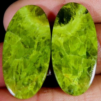 Handgefertigt Natürlicher Grüner Opal Cabochon Paar 35 ct Oval 15x31x3 mm