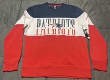 Men  s New England Patriots Sweatshirt - Size Medium