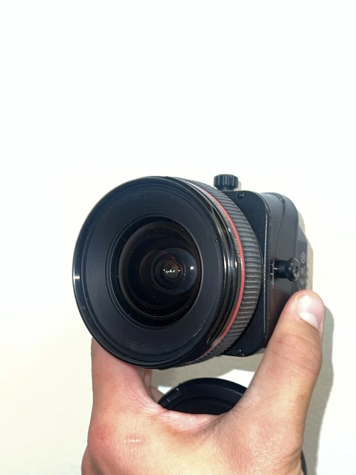 Объектив Canon TS-E 24 мм f/3.5L Tilt-Shift с капотом EW-75BII - Изображение 4 из 4