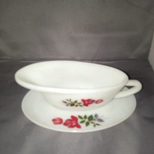 Vintage JAJ Pyrex June Rose - Gravy / Sauce Boat with plate ex condition