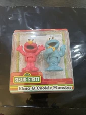 Just Play Sesame Street Friends 2 Pack Elmo & Cookie Monster 3" Posable Figures!