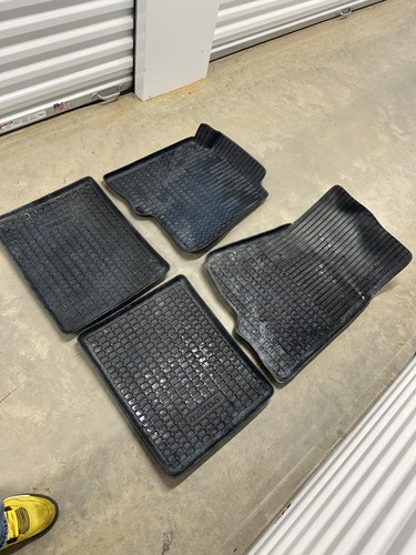 Volvo 240 OEM Floor Mats BLUE Trays Molded Plastic Full Set 4 Turbo 242 245 - Picture 3 of 9