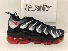 vapormax plus shark bite