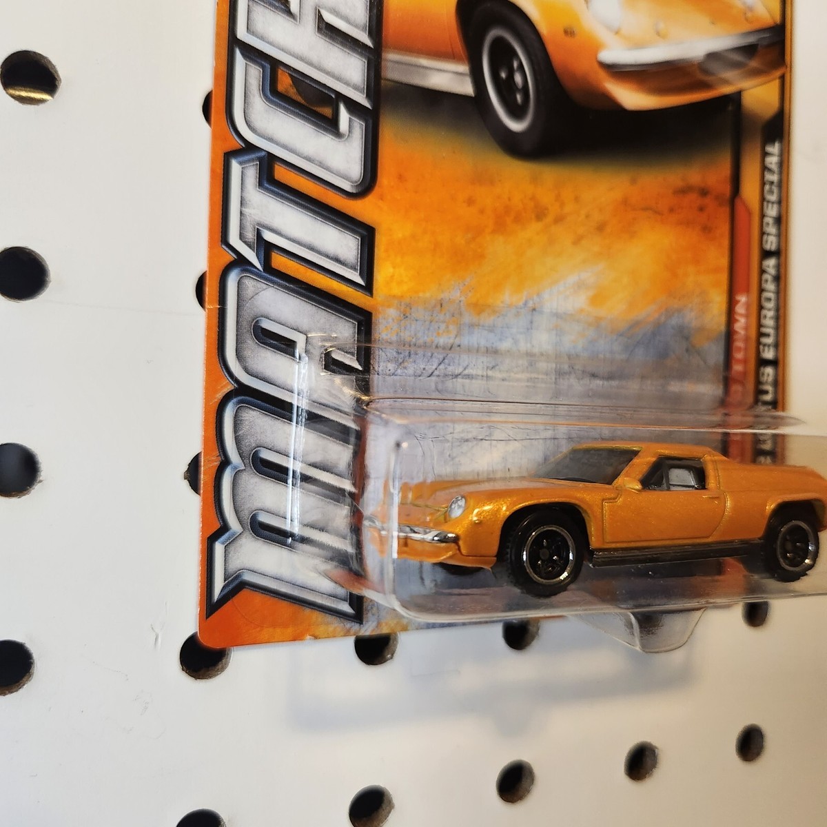 2011 Matchbox 1972 Lotus Europa Special Orange MBX Old Town 4/10