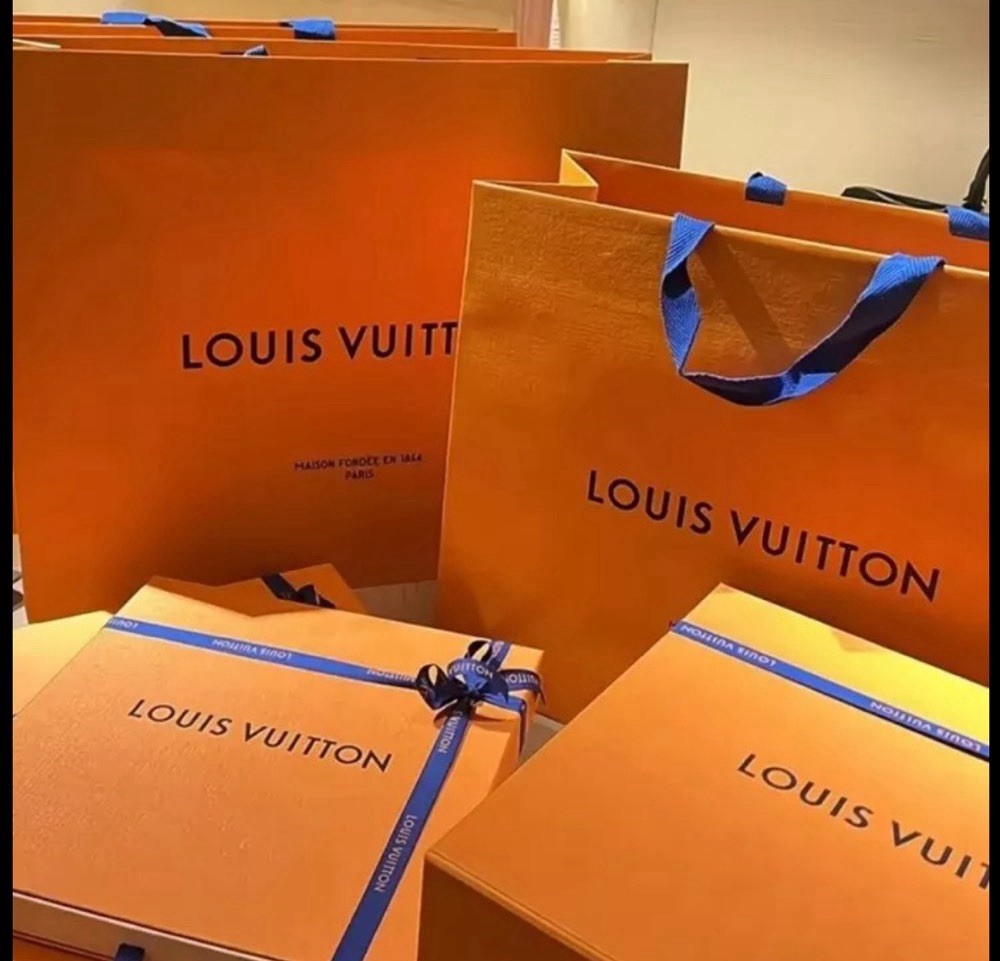 Authentic LOUIS VUITTON LV Gift Box Magnetic Empty Large Box