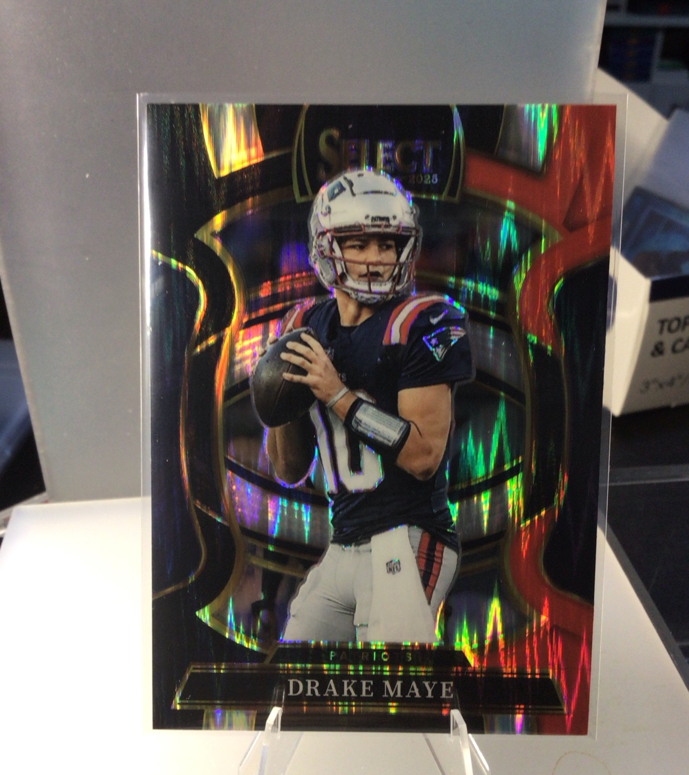 2025 Panini Select - Concourse Drake Maye #80 Black & Red Shock Prizm